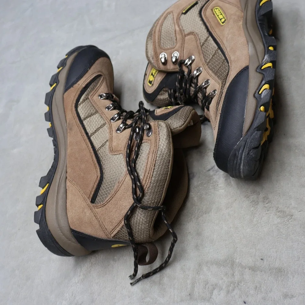 Hi-Tec Mens 10.5 Hiking Boots Brown Waterproof Lace Up Mid Cut Outdoor 7198